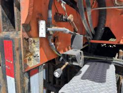 CAMION FREIGHTLINER 114SD CON GRUA ATLAS 345.2