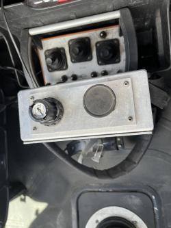 CAMION FREIGHTLINER 114SD CON GRUA ATLAS 345.2