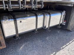 CAMION FREIGHTLINER 114SD CON GRUA ATLAS 345.2