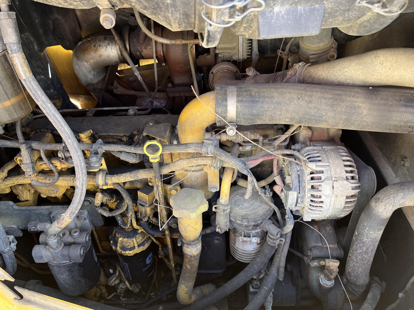 imagenes/INVOICE/2026/18697/Topador_frontal_John_Deere_850K_10.JPG