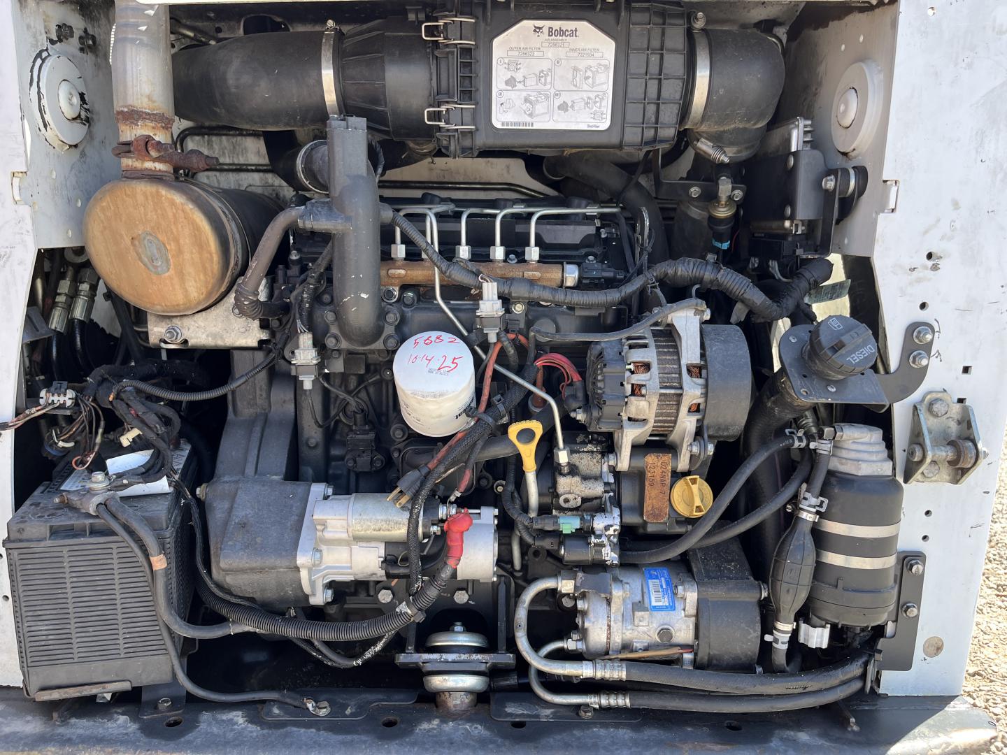 imagenes/INVOICE/2026/18702/MINICARGADOR_BOBCAT_T650_25.JPG