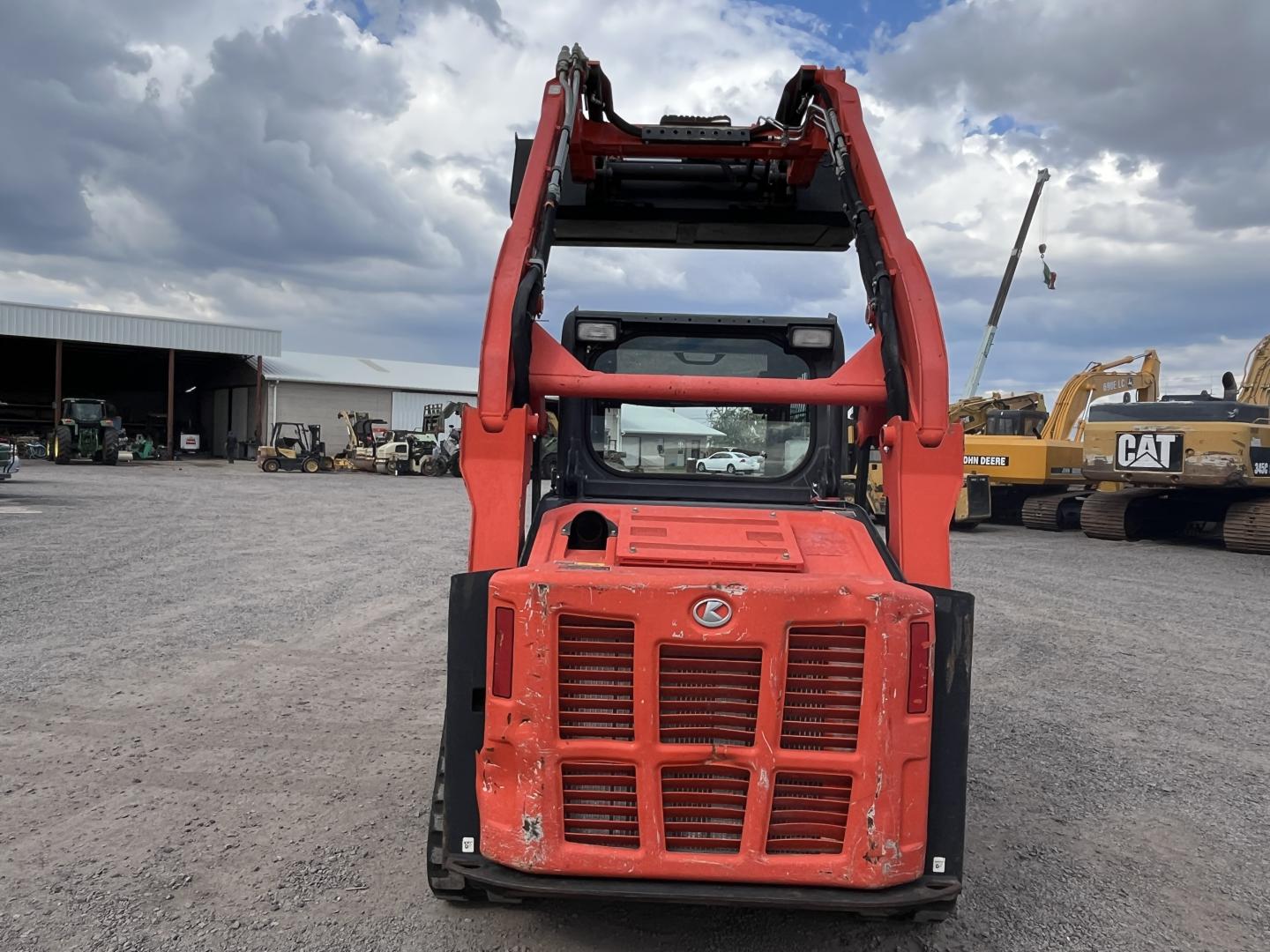 imagenes/INVOICE/2026/18703/Minicargador_Kubota_SVL65-2_34.JPG