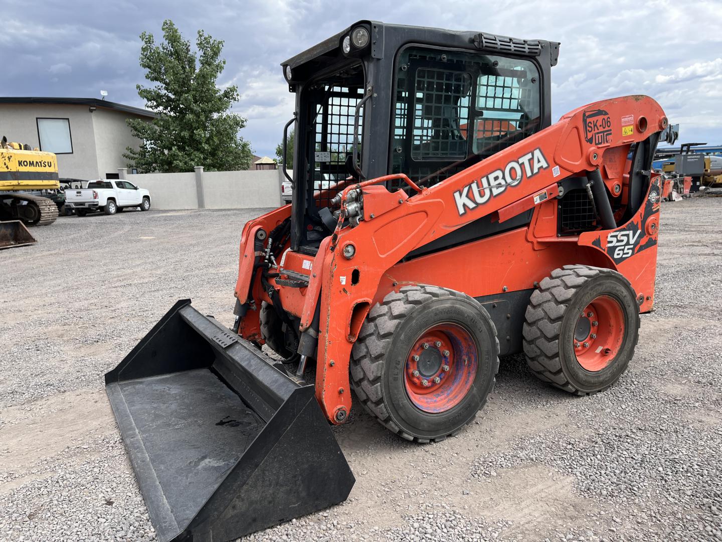 imagenes/INVOICE/2026/18704/MINICARGADOR_KUBOTA_SSV65_13.JPG