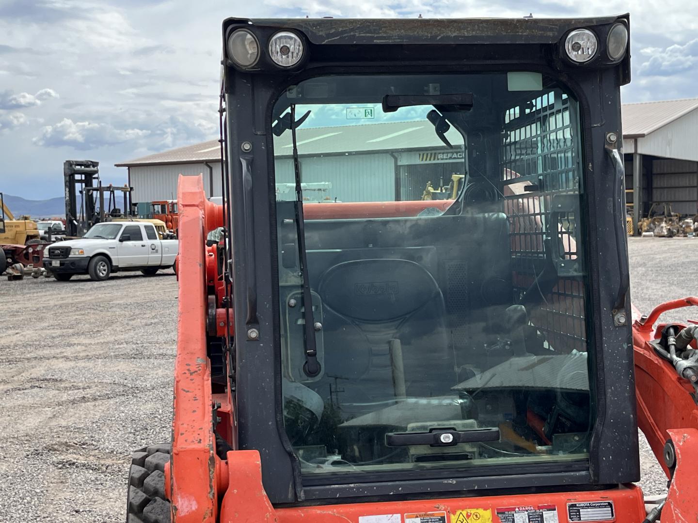 imagenes/INVOICE/2026/18704/MINICARGADOR_KUBOTA_SSV65_29.JPG