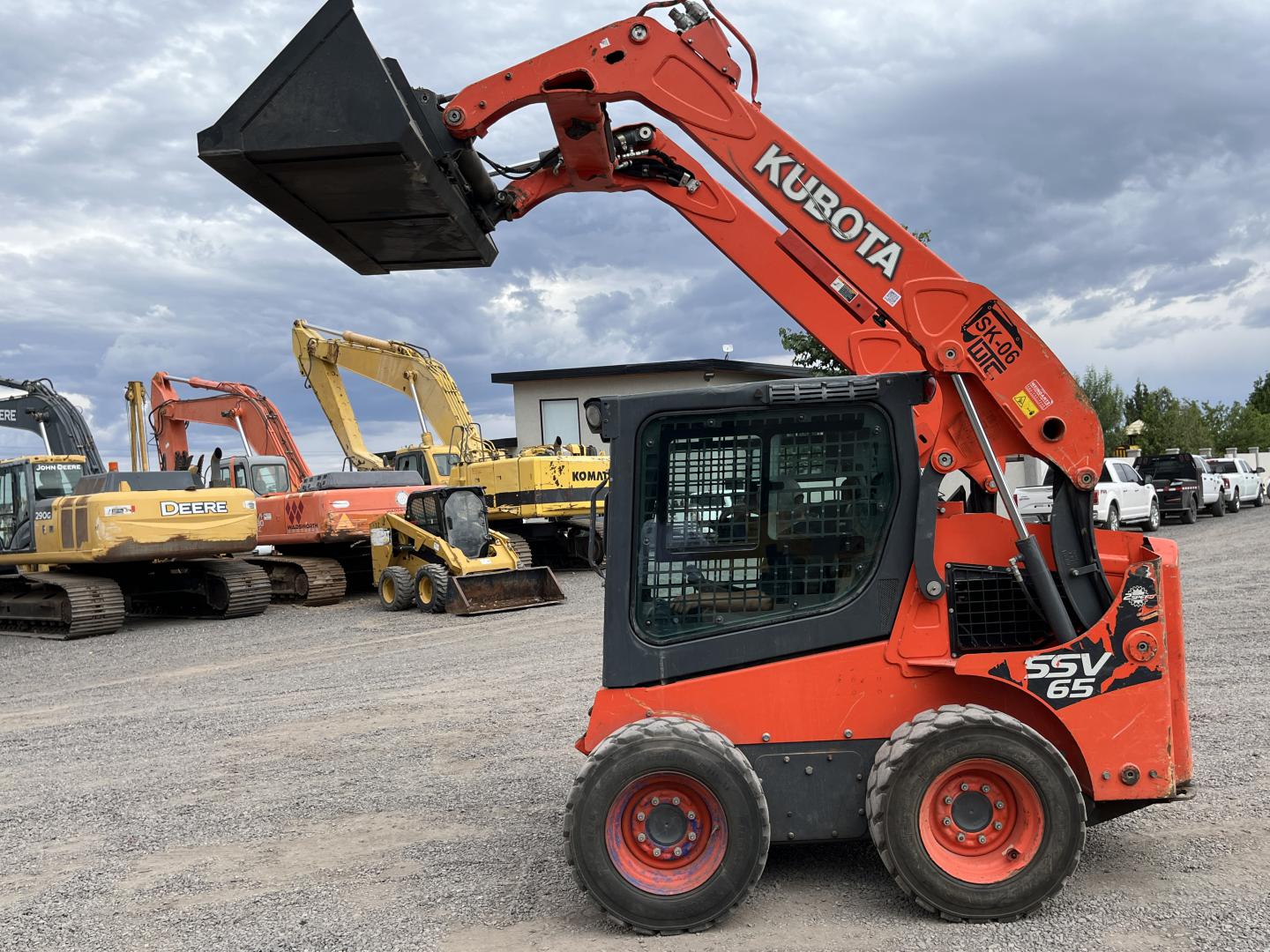 imagenes/INVOICE/2026/18704/MINICARGADOR_KUBOTA_SSV65_40.JPG