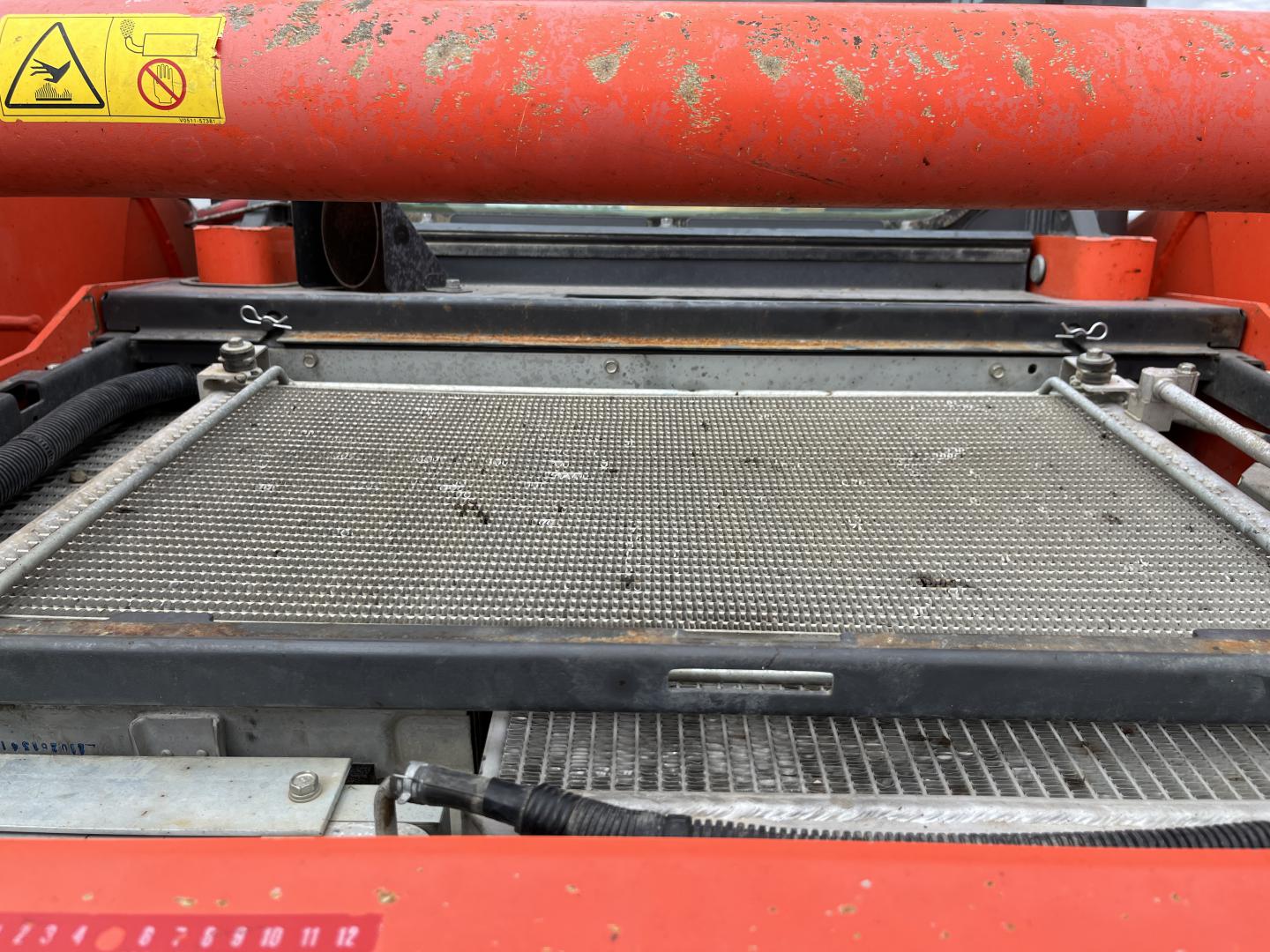 imagenes/INVOICE/2026/18704/MINICARGADOR_KUBOTA_SSV65_9.JPG