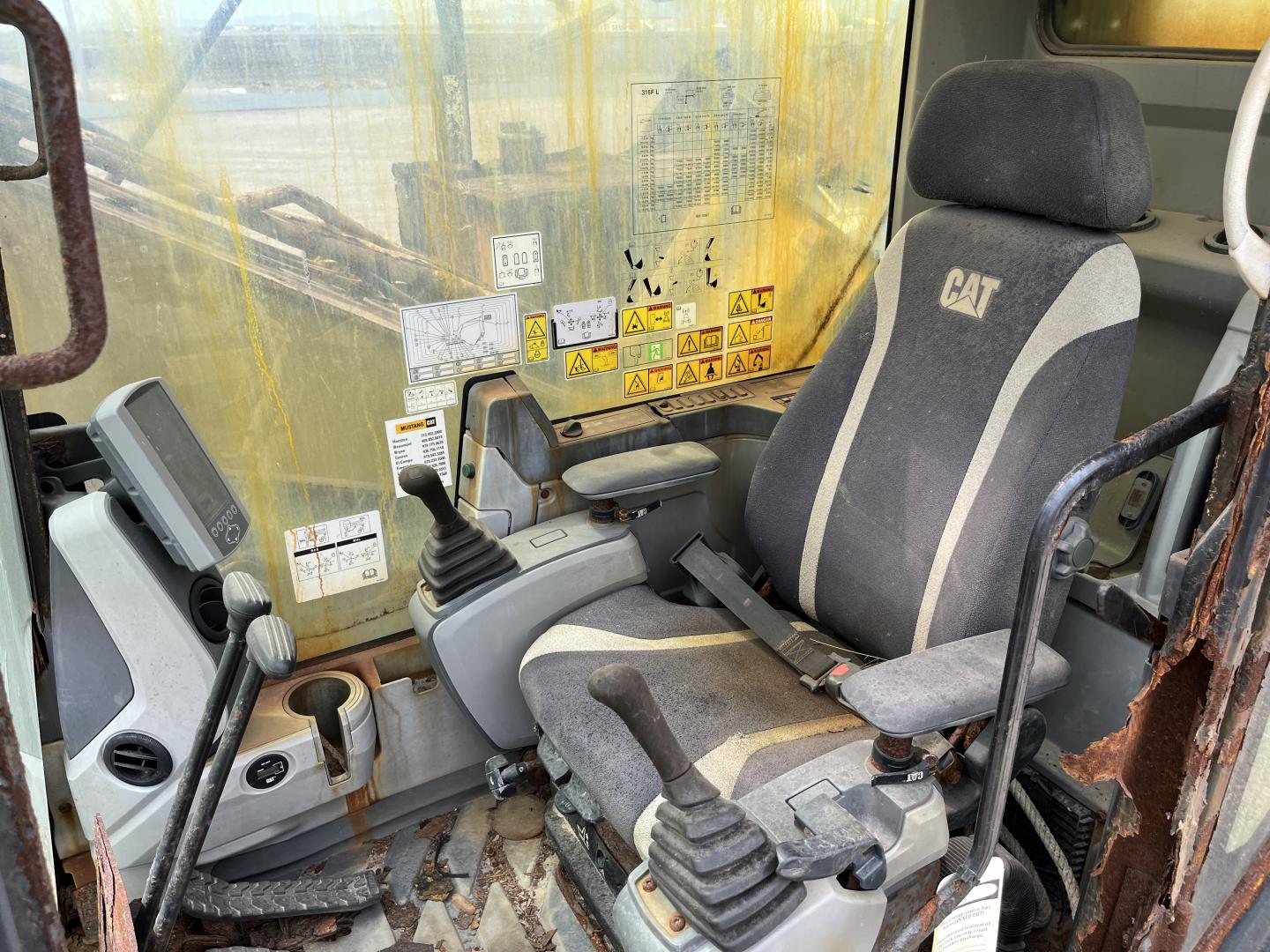 imagenes/INVOICE/2026/18706/CATERPILLAR_316F_L_10.JPG