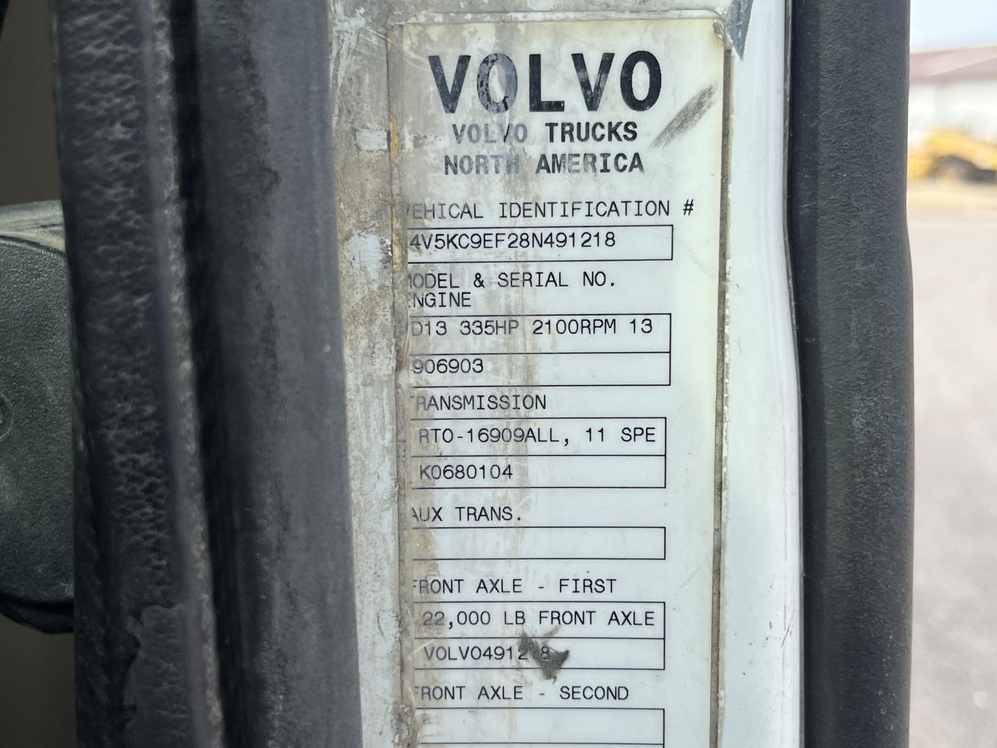 imagenes/INVOICE/2026/18707/CAMION_REVOLVEDOR_DE_CEMENTO_VOLVO_VHD_6X4_34.JPG