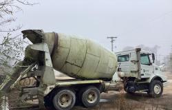 REVOLVEDOR DE CEMENTO VOLVO VHD 6X4