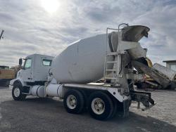 CAMION REVOLVEDOR VOLVO VHD 6X4