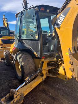 RETROEXCAVADORA CATERPILLAR 420E