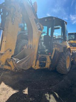 RETROEXCAVADORA CATERPILLAR 420E
