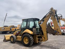 RETROEXCAVADORA CATERPILLAR 420E