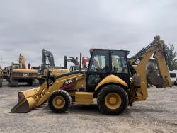 RETROEXCAVADORA CATERPILLAR 420E