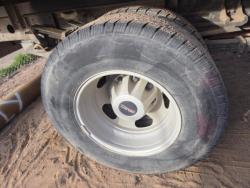 PICK UP CON PLATAFORMA GMC SIERRA 3500