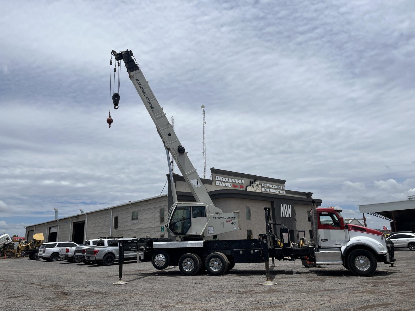 imagenes/INVOICE/2026/18714/CAMION_KENWORTH_T880_CON_GRUA_NATIONAL_NBT40_36.JPG