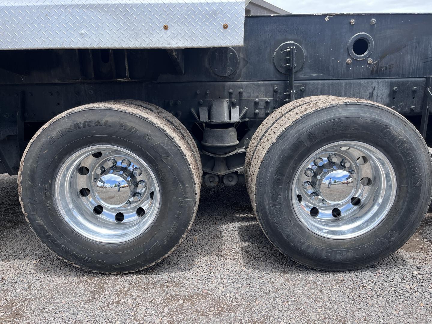 imagenes/INVOICE/2026/18714/CAMION_KENWORTH_T880_CON_GRUA_NATIONAL_NBT40_4.JPG