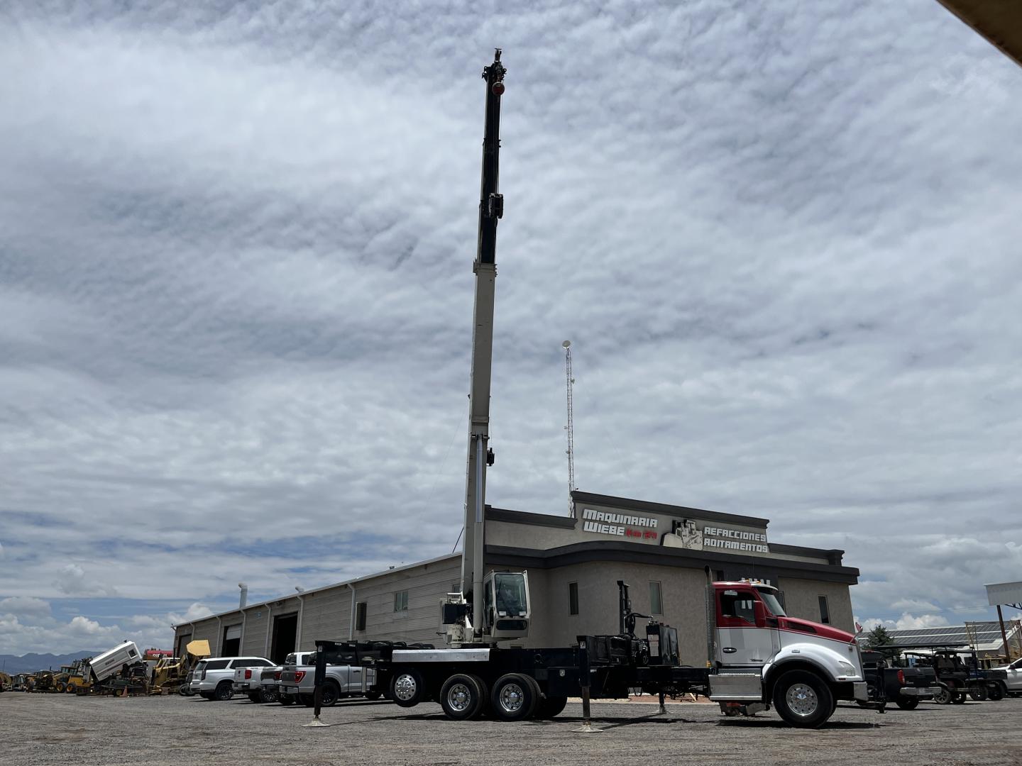 imagenes/INVOICE/2026/18714/CAMION_KENWORTH_T880_CON_GRUA_NATIONAL_NBT40_61.JPG