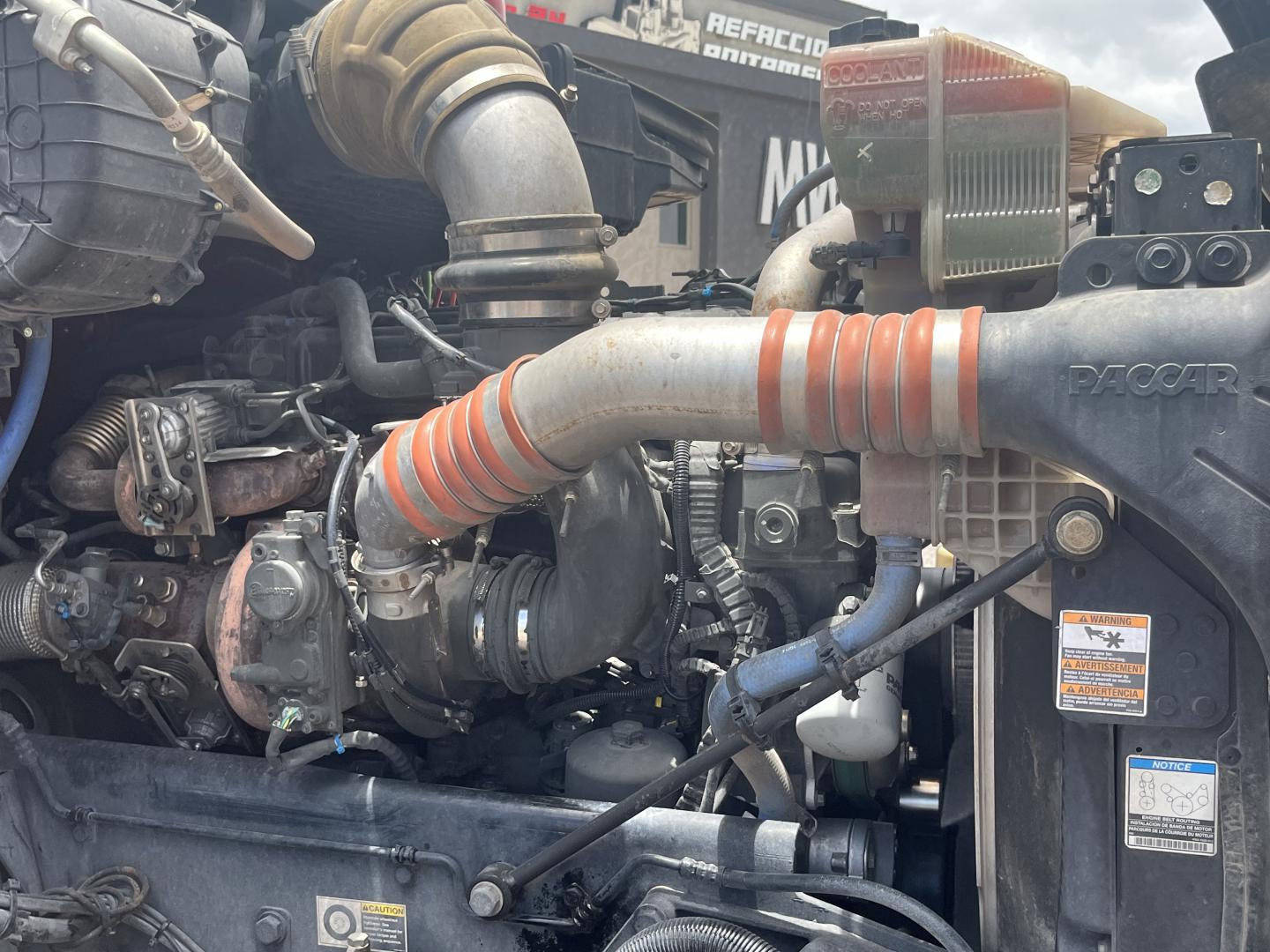imagenes/INVOICE/2026/18714/CAMION_KENWORTH_T880_CON_GRUA_NATIONAL_NBT40_85.JPG