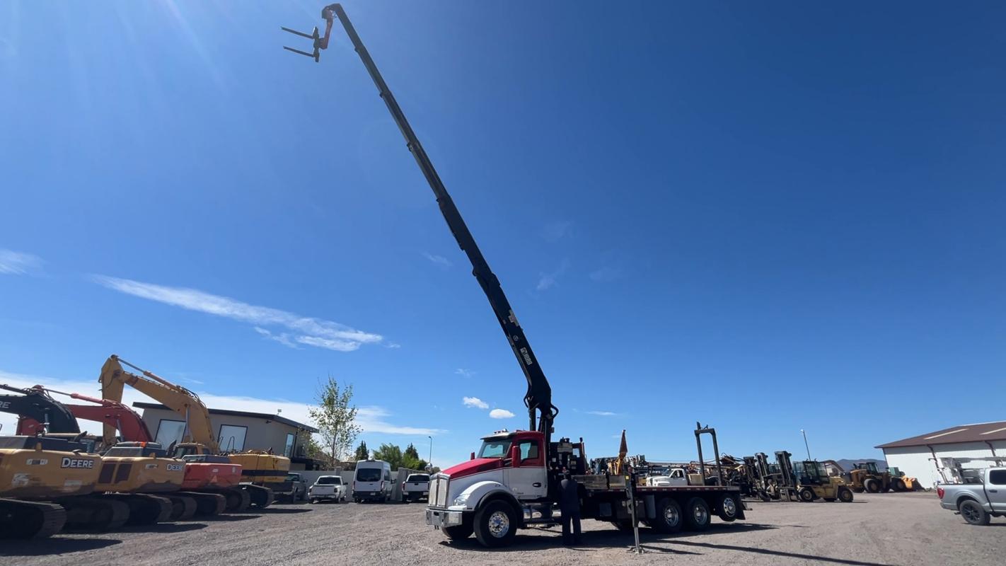 imagenes/INVOICE/2026/18714/KENWORTH_CON_GRUA_1.jpg