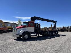 CAMION CON GRUA KENWORTH T880
