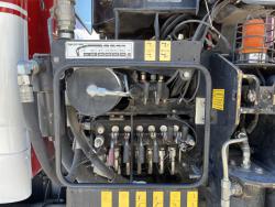 CAMION CON GRUA KENWORTH T880