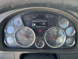 CAMION CON GRUA KENWORTH T880