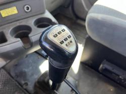 CAMION CON GRUA KENWORTH T880