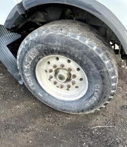 REVOLVEDOR DE CEMENTO VOLVO VHD64B200 