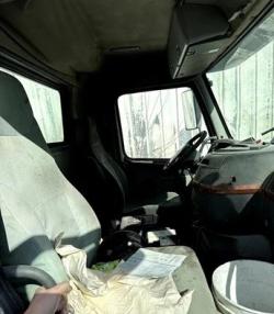 REVOLVEDOR DE CEMENTO VOLVO VHD64B200 