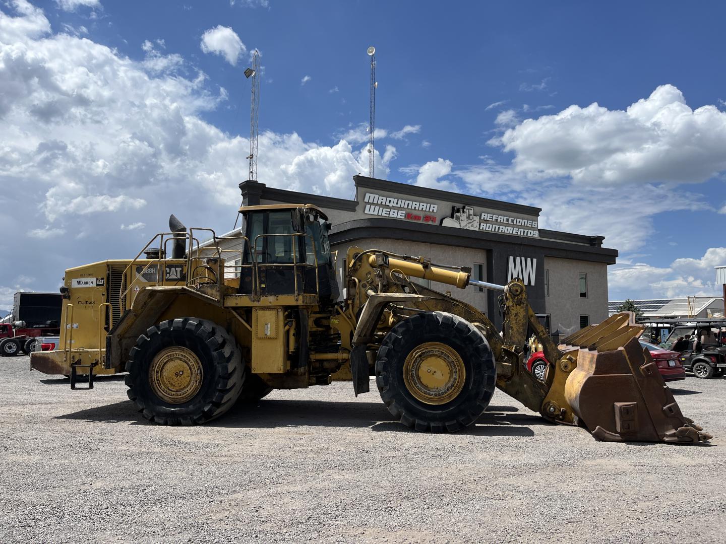 imagenes/INVOICE/2026/18732/Cargador_frontal_Caterpillar_988H_1.JPG