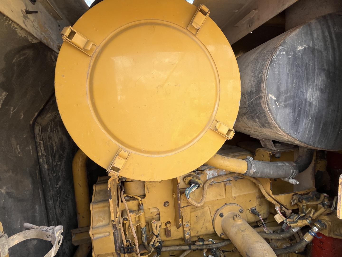 imagenes/INVOICE/2026/18732/Cargador_frontal_Caterpillar_988H_38.JPG