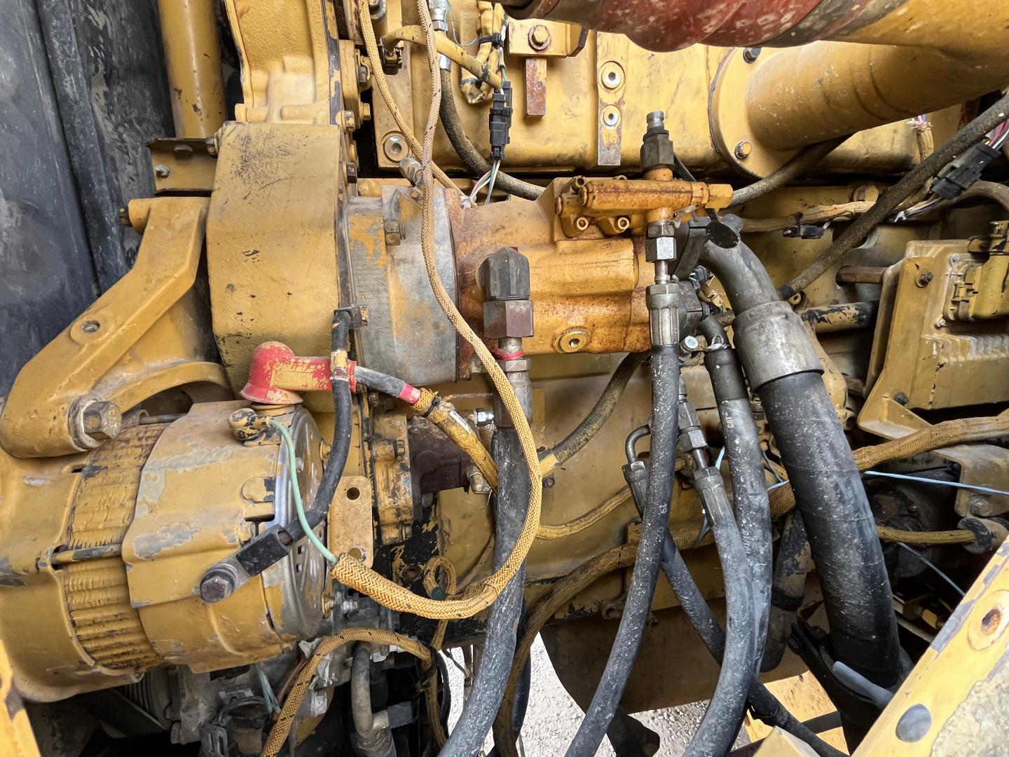 imagenes/INVOICE/2026/18732/Cargador_frontal_Caterpillar_988H_39.JPG