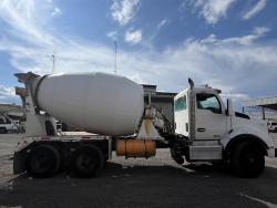 Revolvedor de cemento Kenworth T880