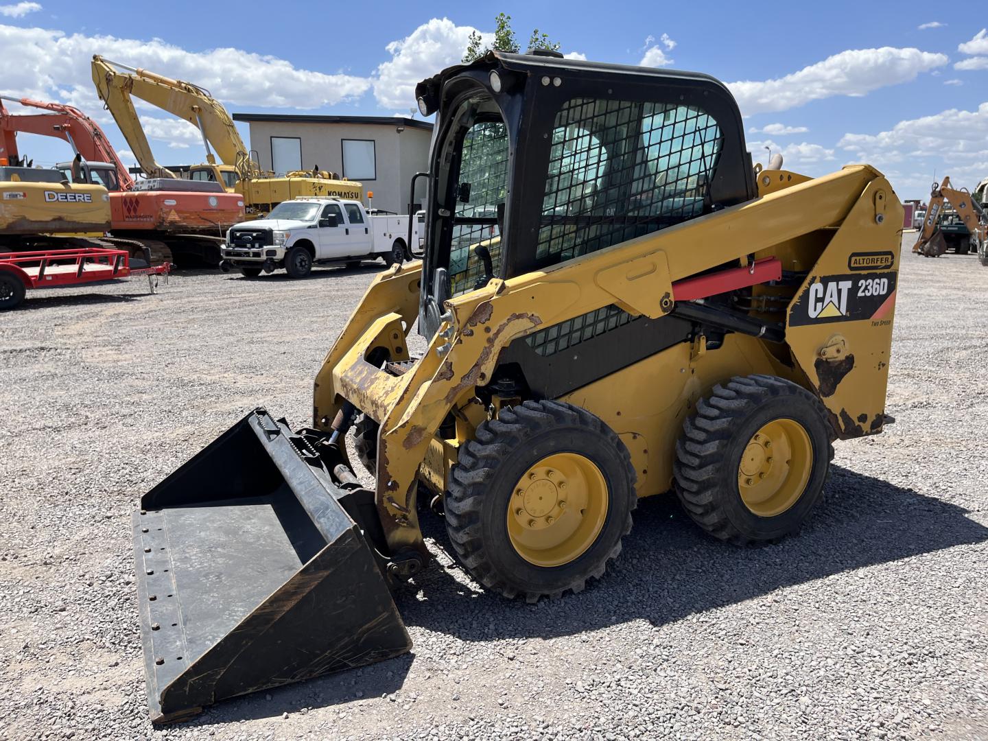 imagenes/INVOICE/2026/18737/MINICARGADOR_CATERPILLAR_236D_22.JPG