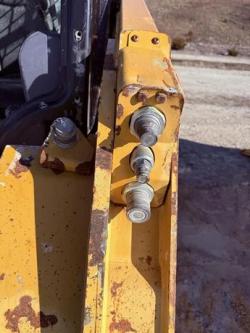 MINICARGADOR CATERPILLAR 236D