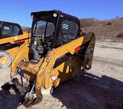 MINICARGADOR CATERPILLAR 236D