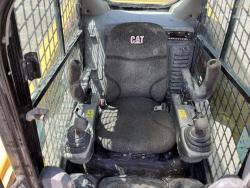 MINICARGADOR CATERPILLAR 236D