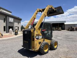 MINICARGADOR CATERPILLAR 236D