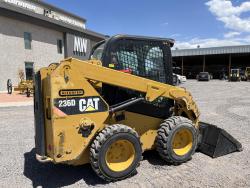 MINICARGADOR CATERPILLAR 236D