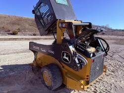 MINICARGADOR JOHN DEERE 3320G