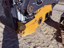 MINICARGADOR JOHN DEERE 3320G