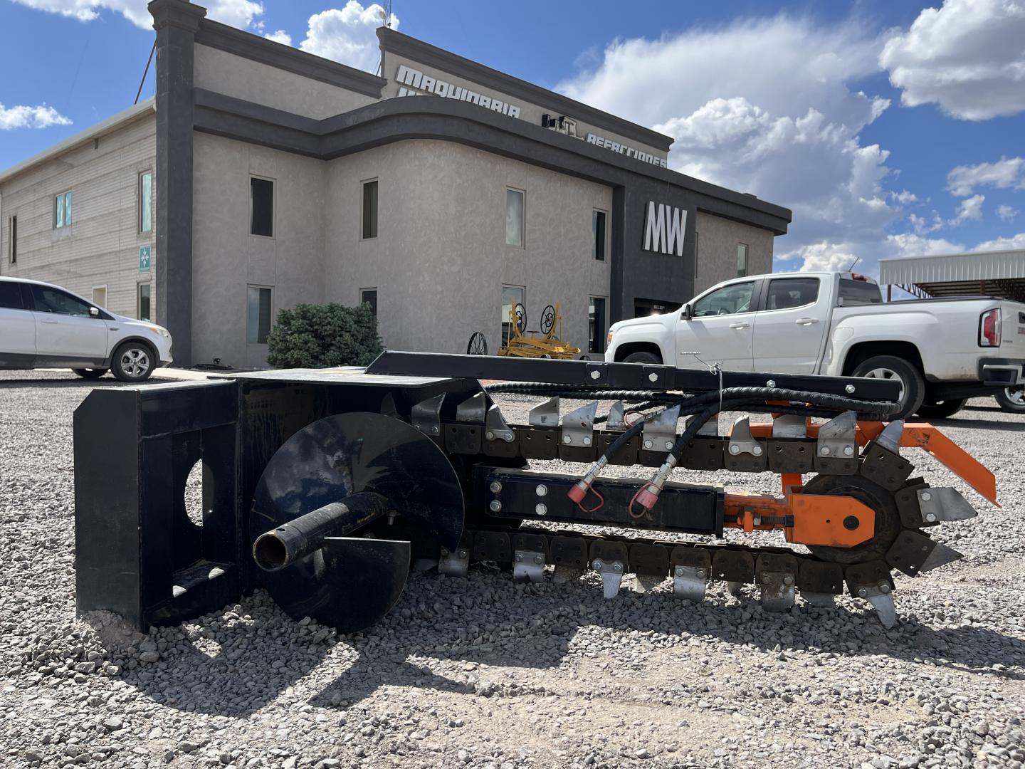 imagenes/INVOICE/2026/18751/ZANJADORA_MOWER_KING_ECSSCT72_1.JPG