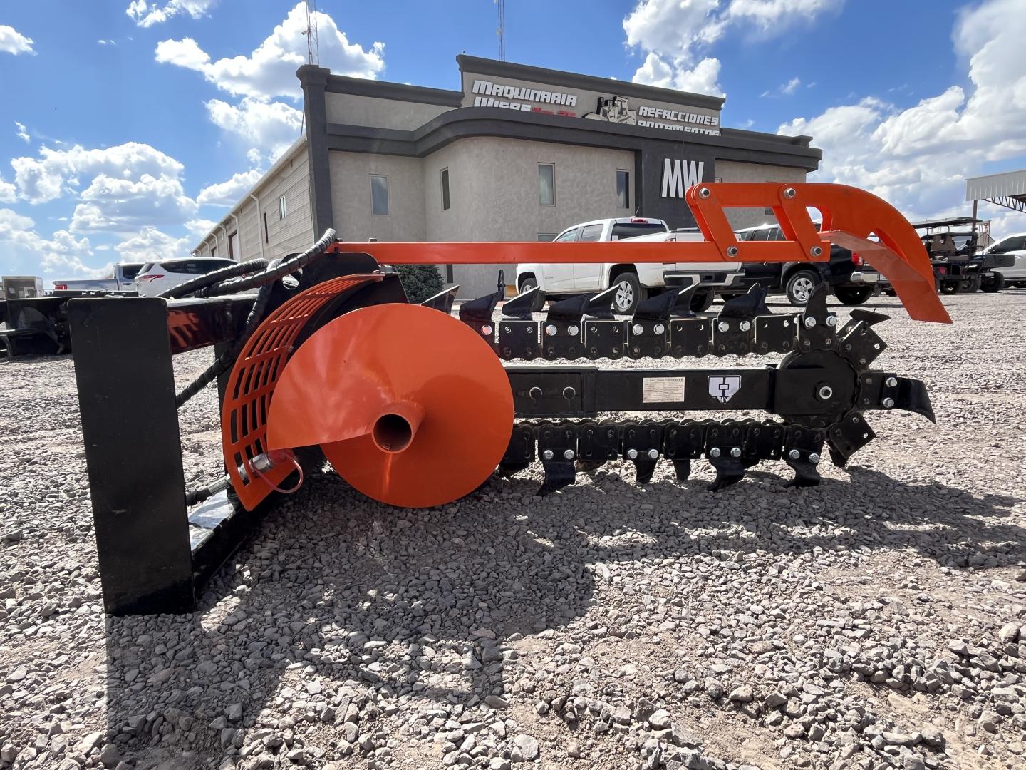 imagenes/INVOICE/2026/18752/ZANJADORA_MOWER_KING_ECSSCT72_1.JPG