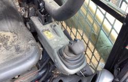 MINICARGADOR CATERPILLAR 236D