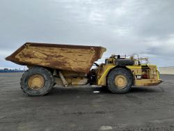 DOMPE ARTICULADO DE BAJO PERFIL CATERPILLAR AD55B - Venta de Maquinaria ...