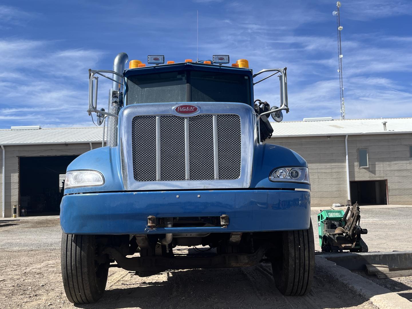 imagenes/INVOICE/2026/18772/CAMION_PETERBILT_348_CON_GRUA_ARTICULADA_38.JPG