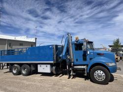 CAMION PETERBILT 348 CON GRUA AMCO VEBA V815