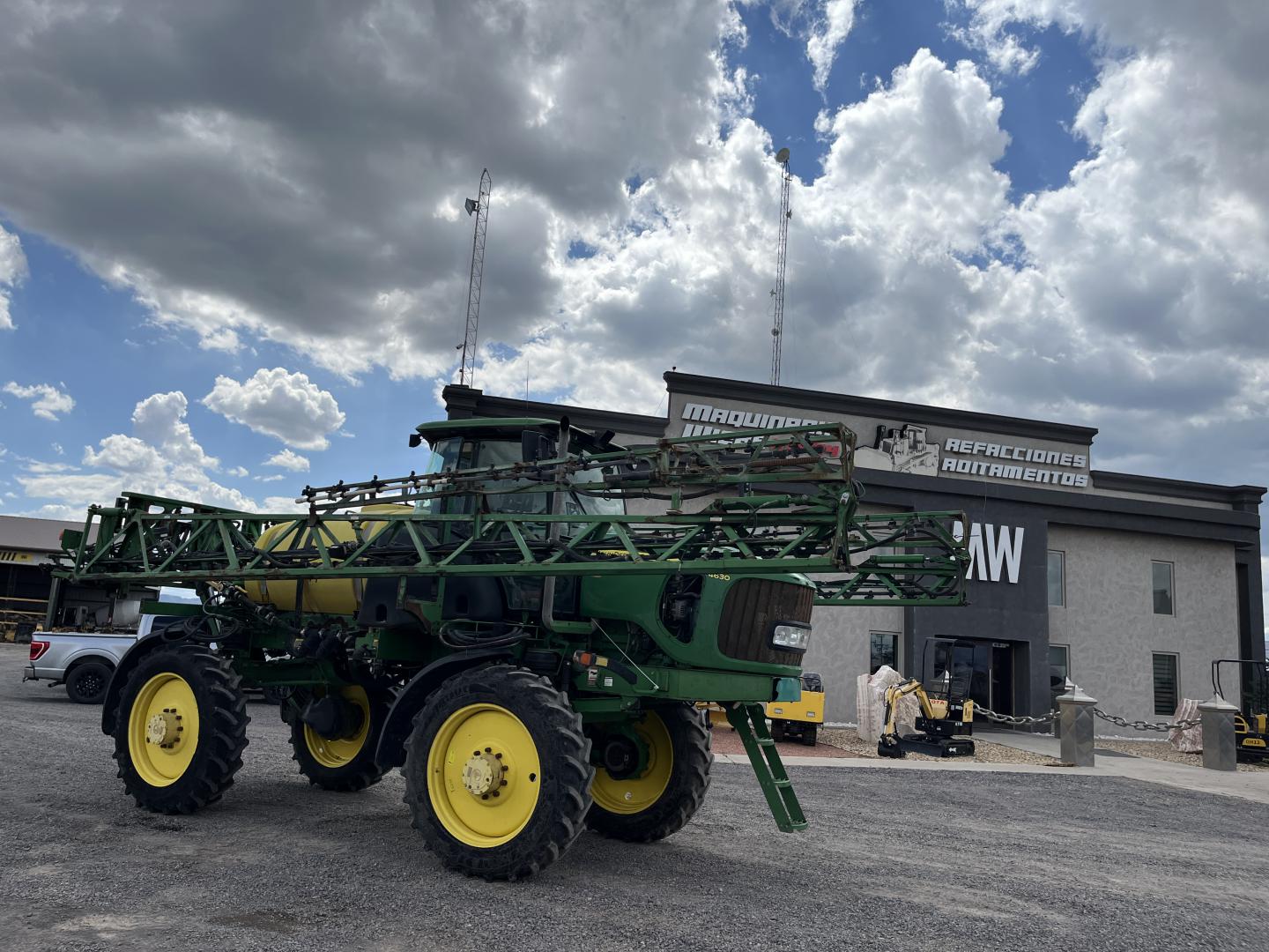 imagenes/INVOICE/2026/18783/FUMIGADORA_JOHN_DEERE_4630_1.JPG