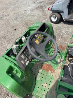 VEHICULO UTILITARIO JOHN DEERE TH GATOR